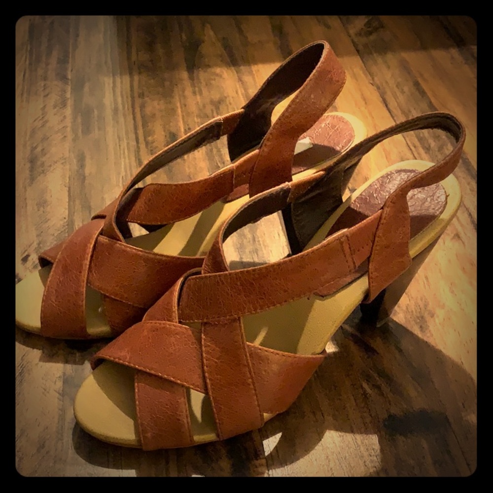 Cooperative leather strap vintage inspired sandals